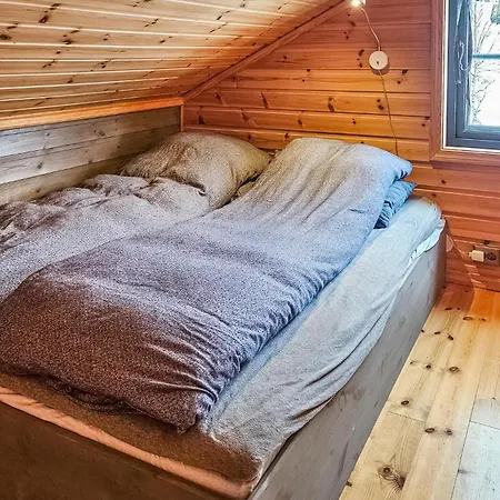 Beautiful In Skare With Kitchen Vakantiehuis *