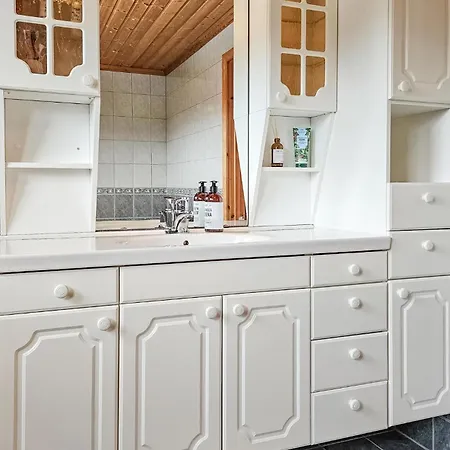 Beautiful In Skare With Kitchen Vakantiehuis Skare (More og Romsdal)